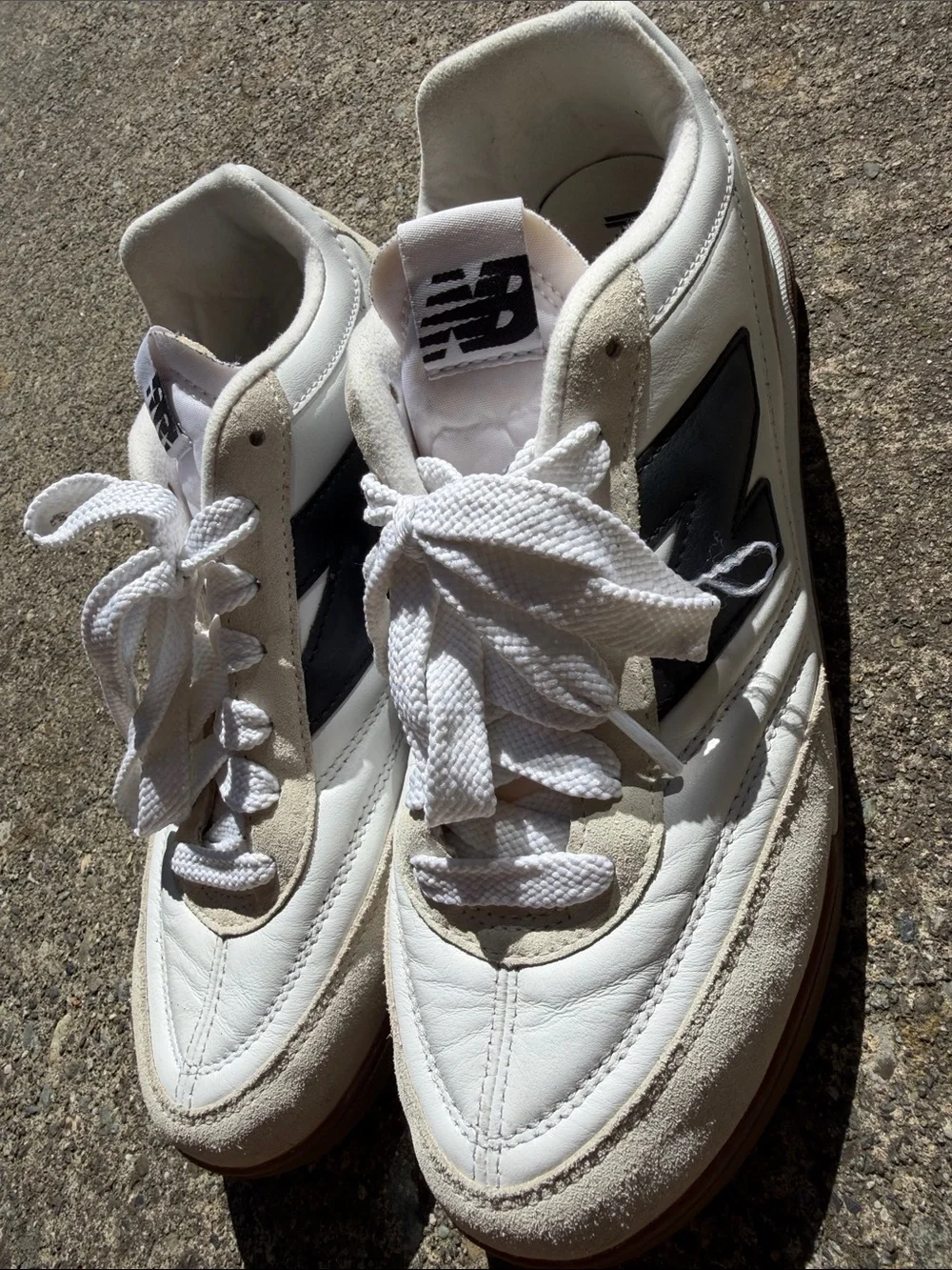 New Balance Men's White and Black Retro-Style Sneakers